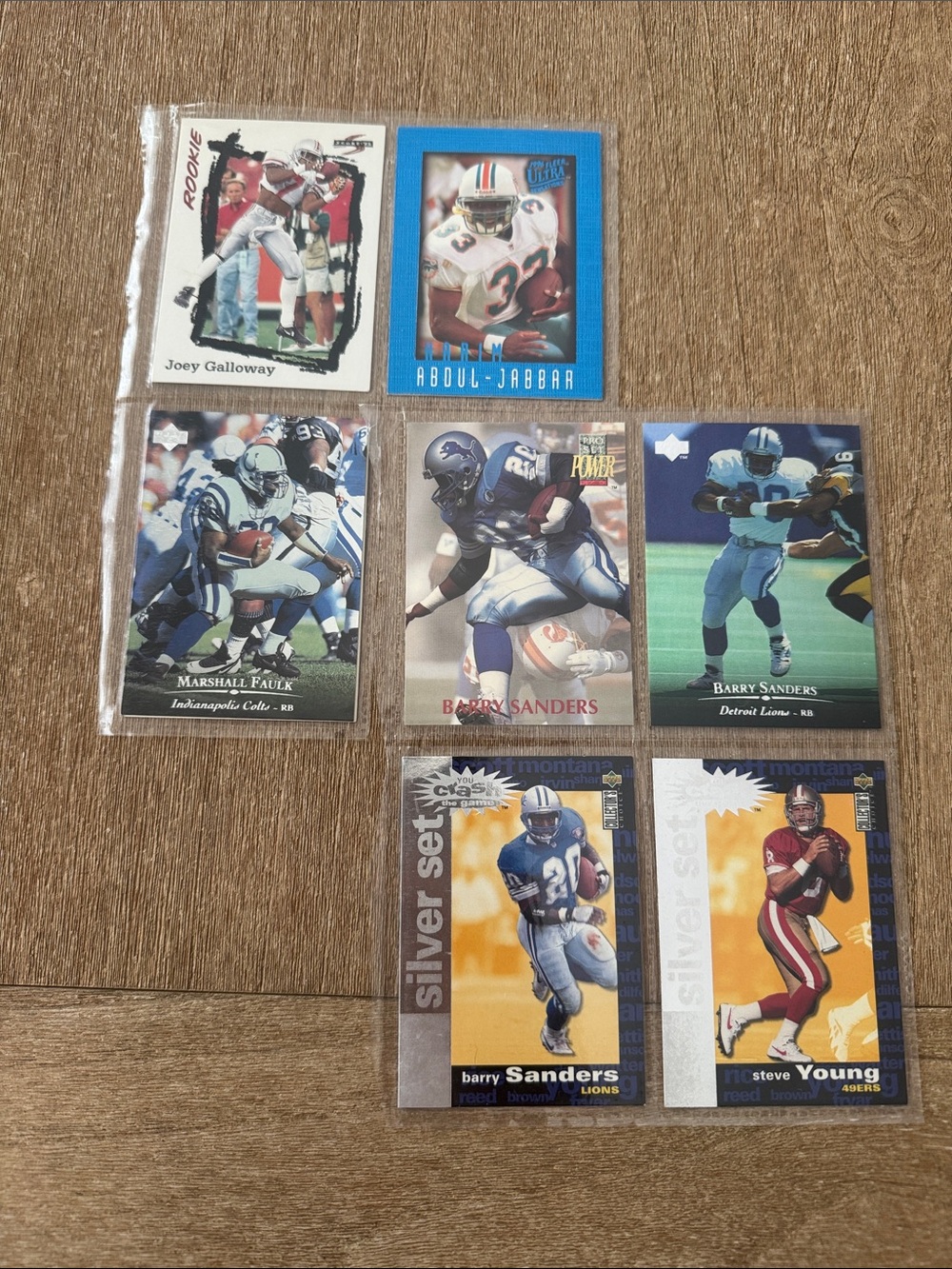 7 vintage football cards